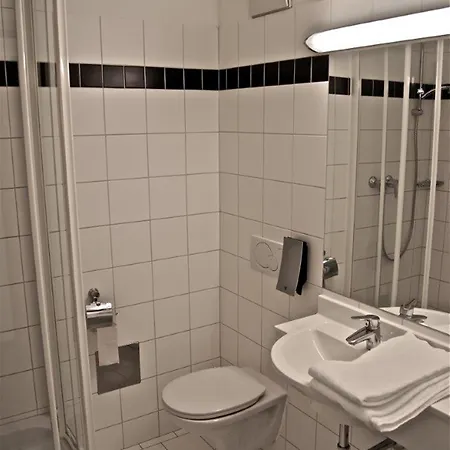 Hotel Amedia Express Sattledt, Trademark Collection By Wyndham 3*