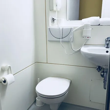 Amedia Express Sattledt, Trademark Collection By Wyndham Hotel