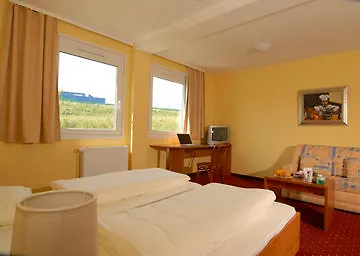 Amedia Express Sattledt, Trademark Collection By Wyndham Hotel Sattledt