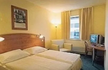 Hotel Amedia Express Sattledt, Trademark Collection By Wyndham Sattledt