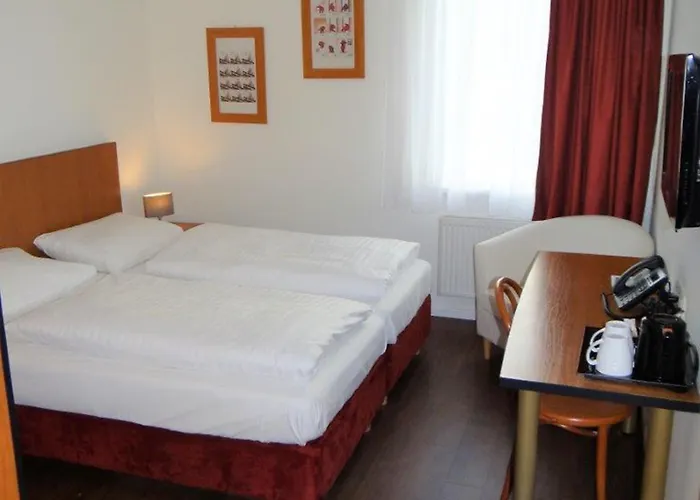 Amedia Express Sattledt, Trademark Collection By Wyndham Hotel Sattledt