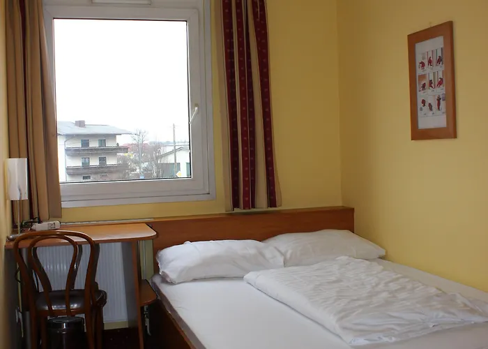 Amedia Express Sattledt, Trademark Collection By Wyndham Otel