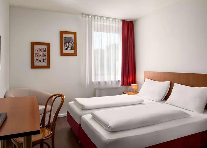 Hotel Amedia Express Sattledt, Trademark Collection By Wyndham Sattledt