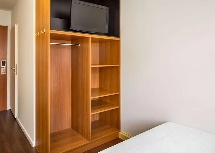 Otel Amedia Express Sattledt, Trademark Collection By Wyndham