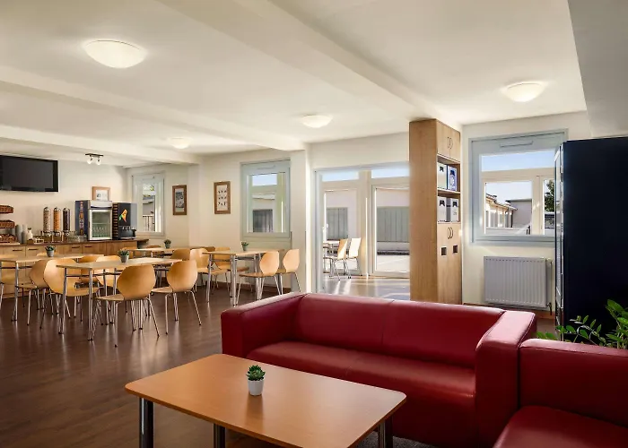 Amedia Express Sattledt, Trademark Collection By Wyndham Otel Sattledt