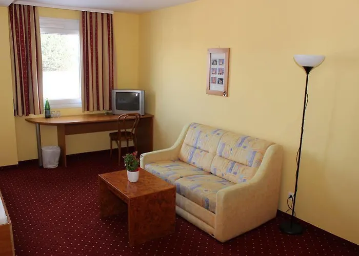 Otel Amedia Express Sattledt, Trademark Collection By Wyndham