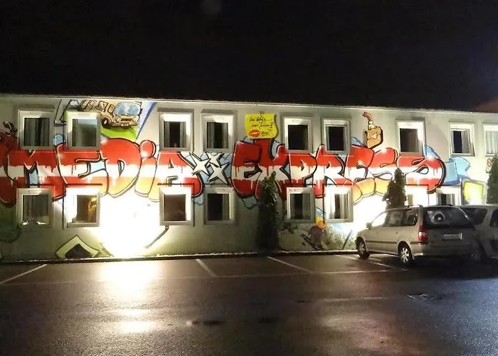 Amedia Express Sattledt, Trademark Collection By Wyndham Otel