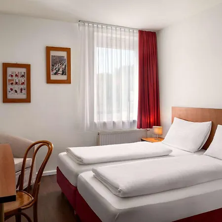 Hotel Amedia Express Sattledt, Trademark Collection By Wyndham Sattledt