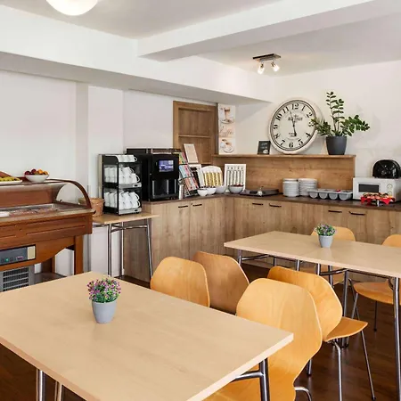 Amedia Express Sattledt, Trademark Collection By Wyndham Hotel Sattledt