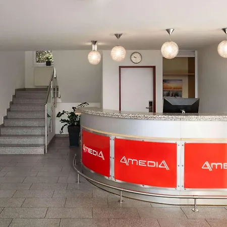 Amedia Express Sattledt, Trademark Collection By Wyndham Hotel 3*