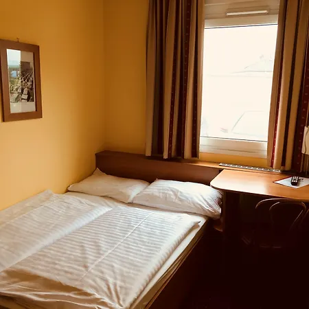 Hotel Amedia Express Sattledt, Trademark Collection By Wyndham 3*