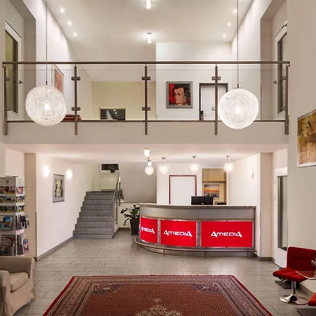 Amedia Express Sattledt, Trademark Collection By Wyndham Hotel