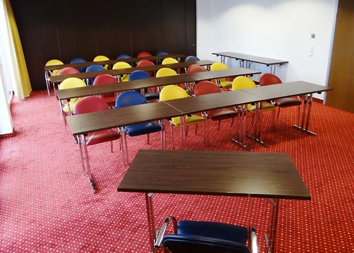 Amedia Express Sattledt, Trademark Collection By Wyndham Hotel